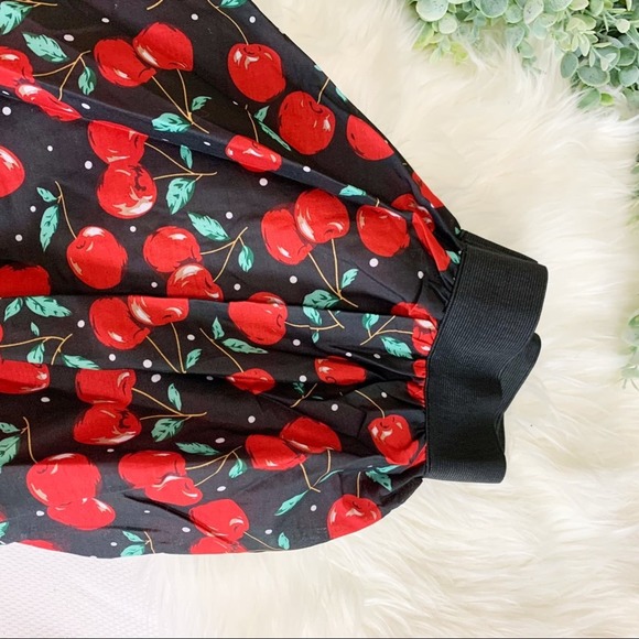 Rockabilly 50’s Cherry Pin-up Skirt - Picture 9 of 10